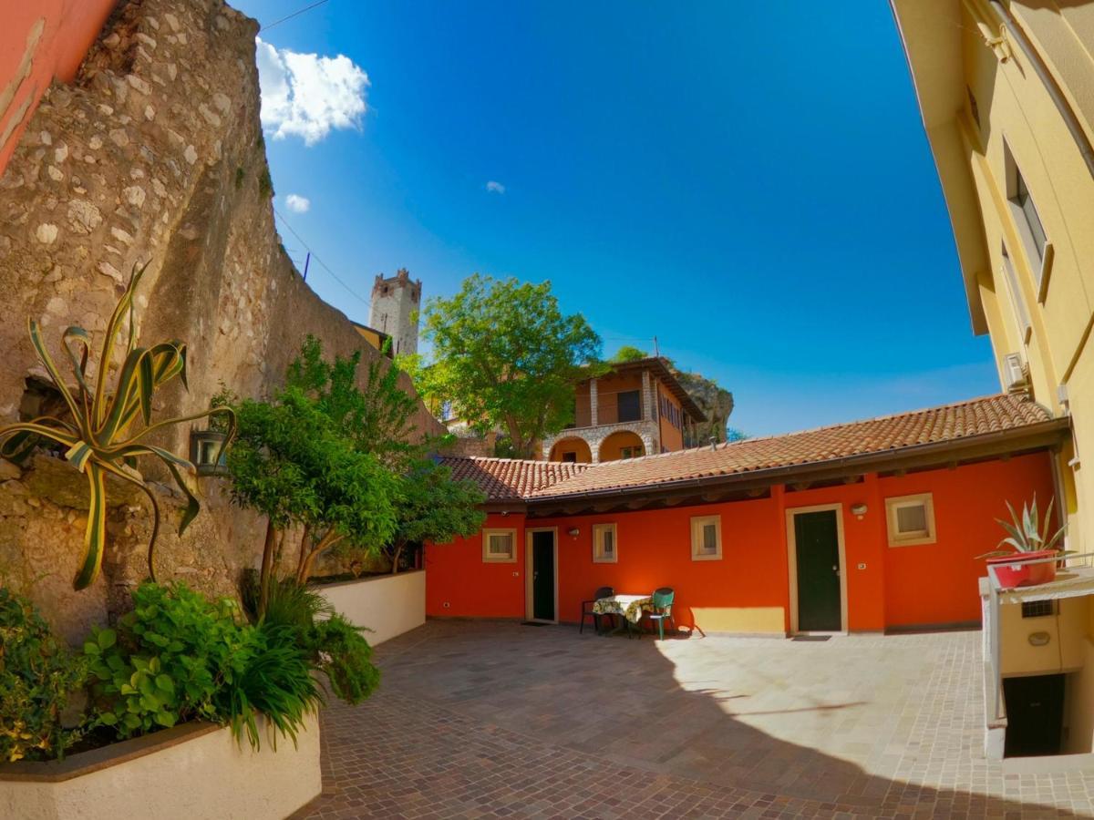 La Madrugada Aparthotel Malcesine Exterior photo