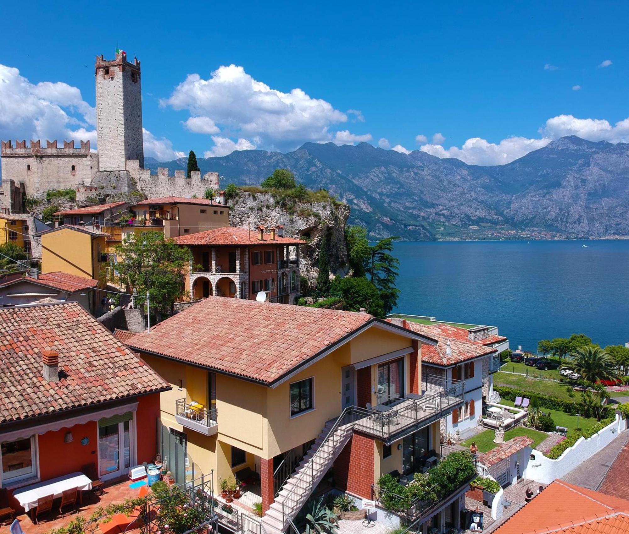 La Madrugada Aparthotel Malcesine Exterior photo
